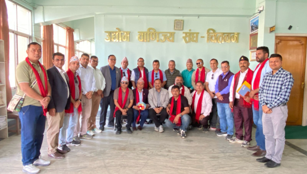 दमक उद्योग वाणिज्य संघका अध्यायन अनुगमन टोलीलाई चितवनमा स्वागत